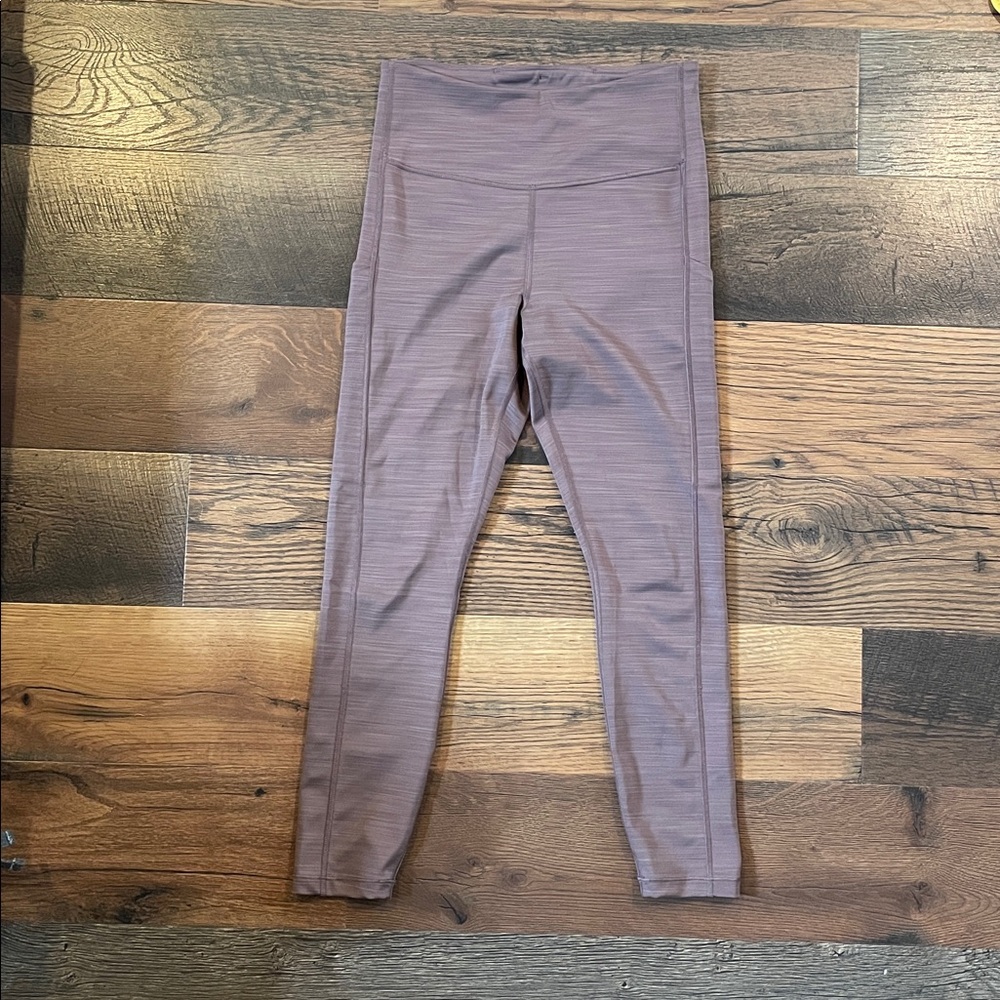 Athleta Textured Mauve Ultimate Stash Pocket 7/8 Leggings